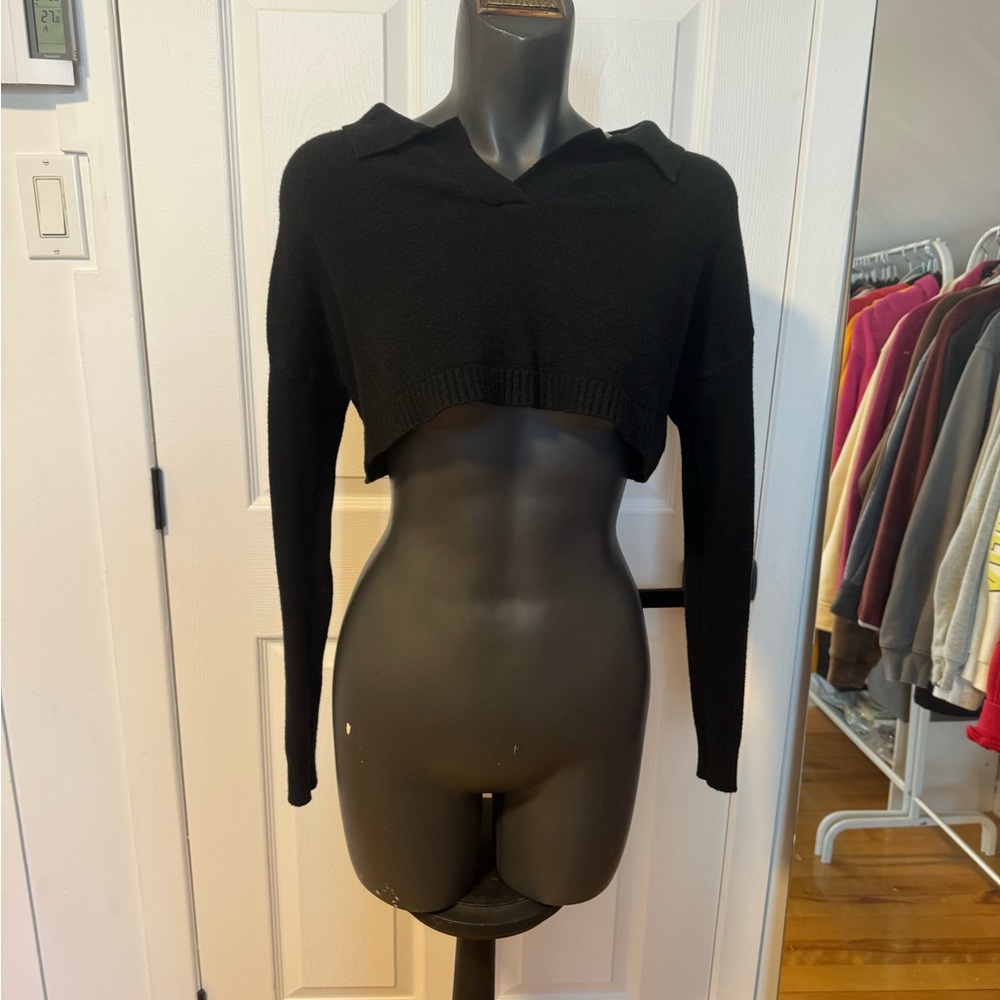 Black Cropped Sweater